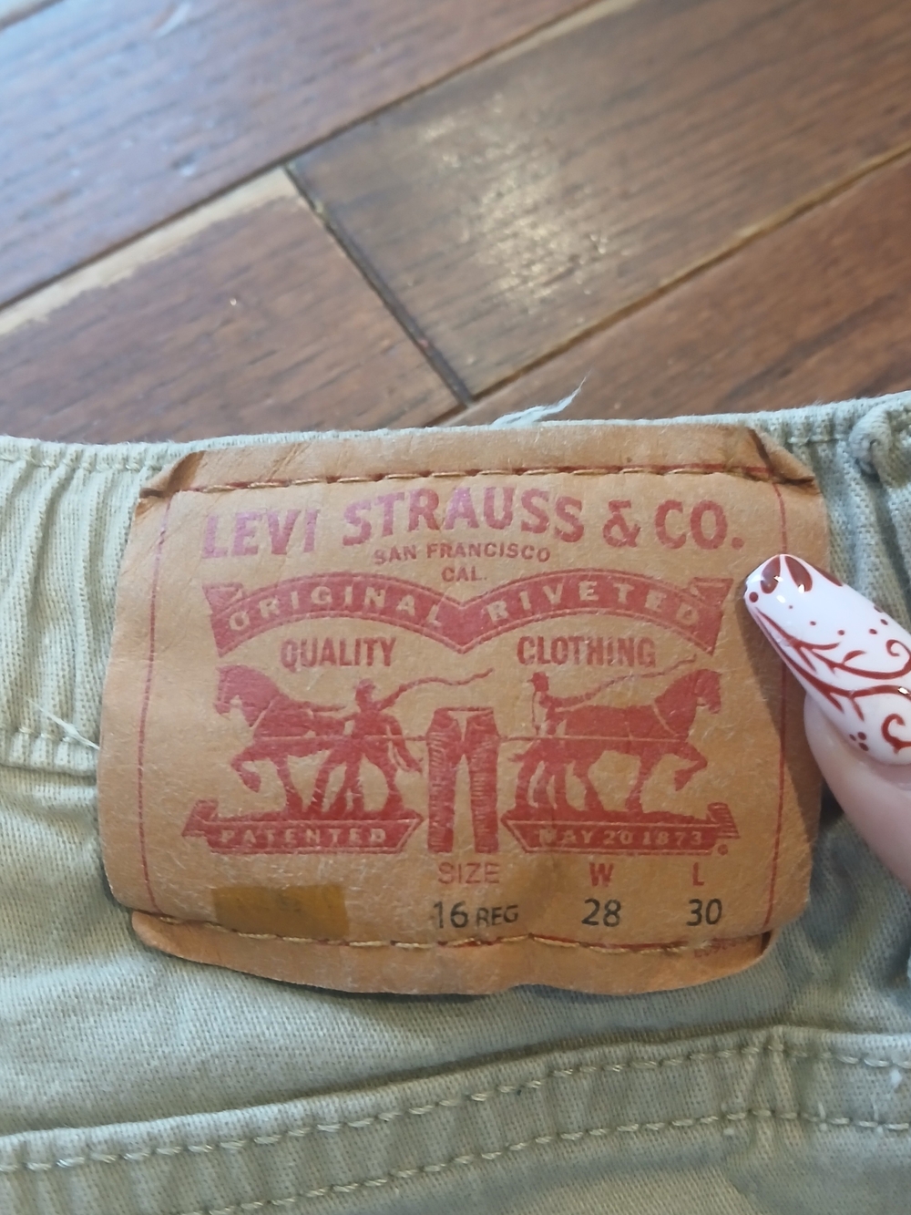 Levi's Kids Pull-On Chino Pants in Light Khaki Sz 16 Reg ( 28x30) Uniform School - Picture 7 of 7